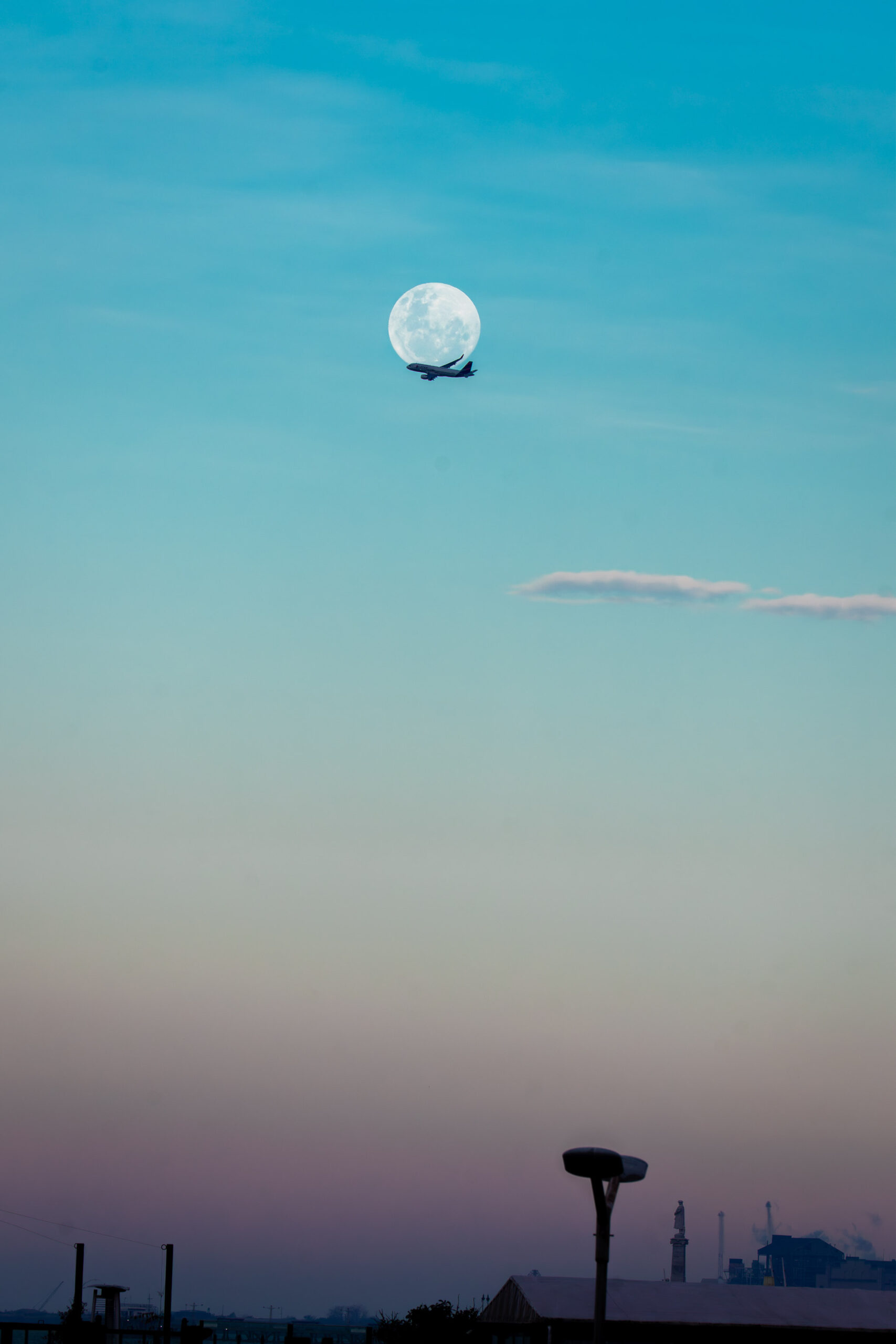 Llegando a la luna / Reaching the Moon